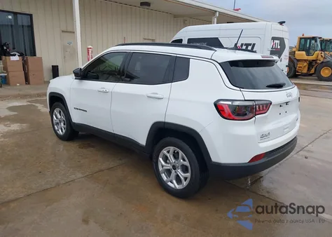 2025 Jeep Compass Latitude 4X4 from USA, damaged, VIN 3C4NJDBN8ST561605